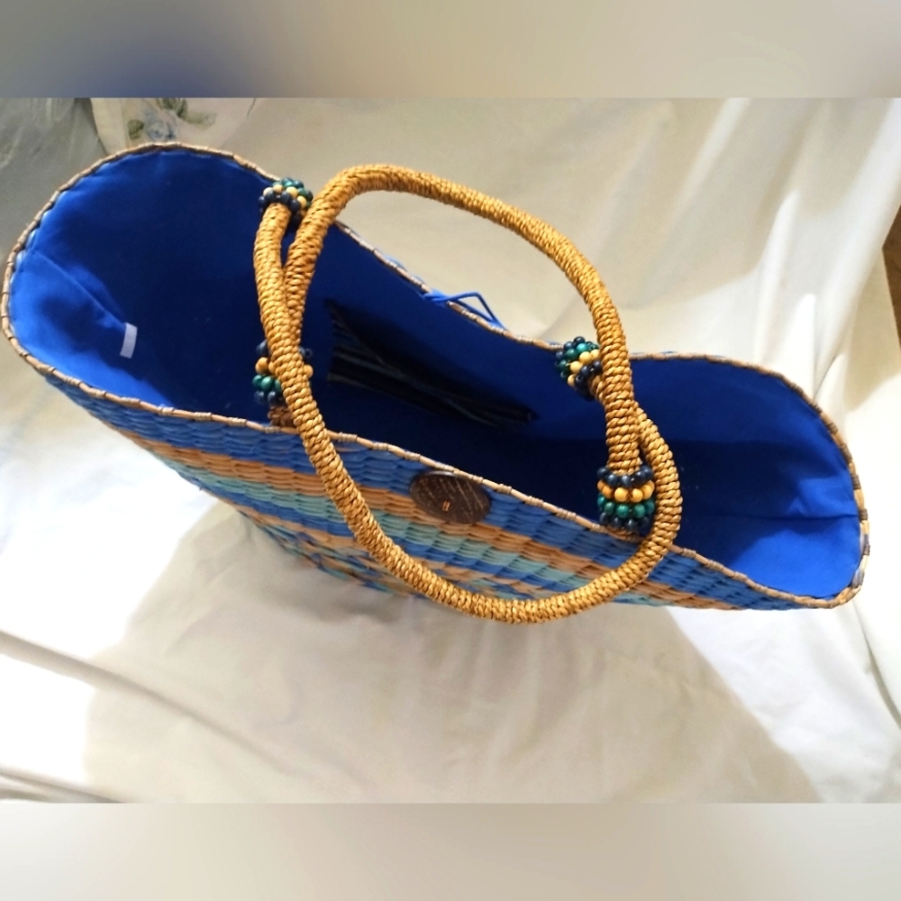 SOLD SOLD ....SUN 'N' SAND STRAW BEACH BASKET Bag